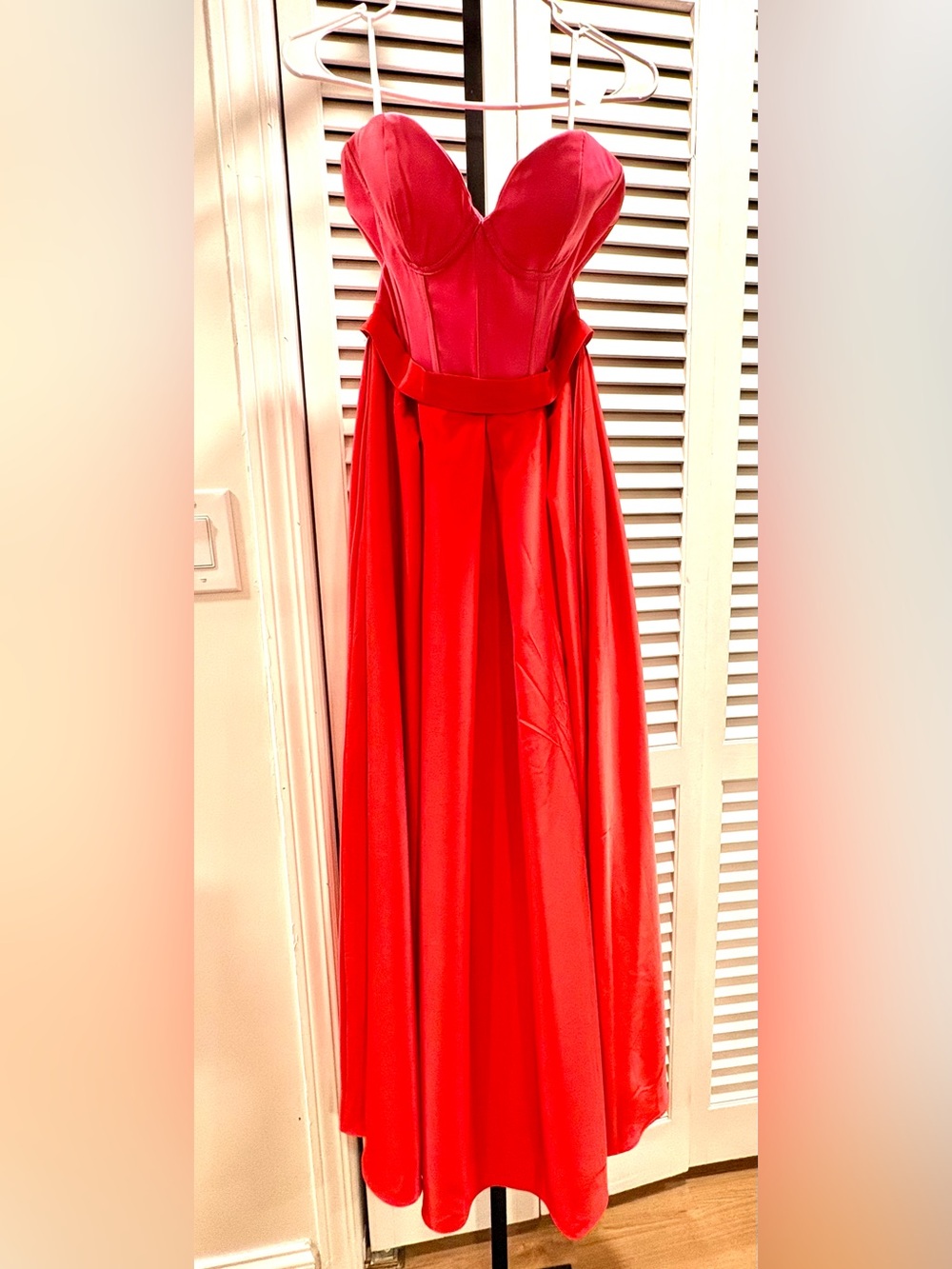 Two-Tone Strapless Pink & Red Evening Gown - Picture 9 of 9